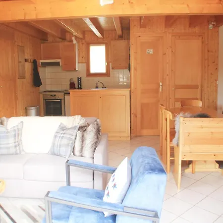 Apartment In La Bechigne With Valley Views *