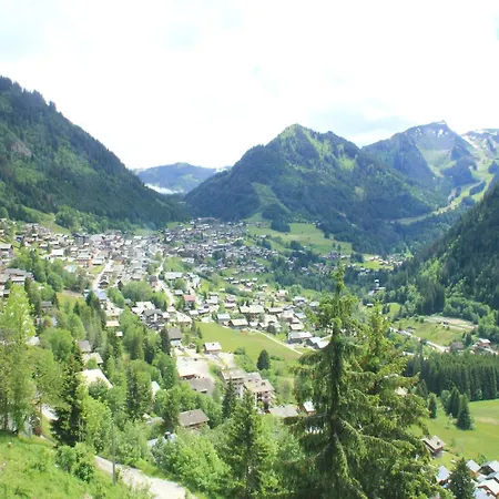 Apartment In La Bechigne With Valley Views Chatel