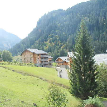 In La Bechigne With Valley Views Chatel
