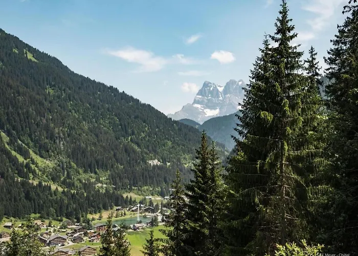 In La Bechigne With Valley Views Châtel